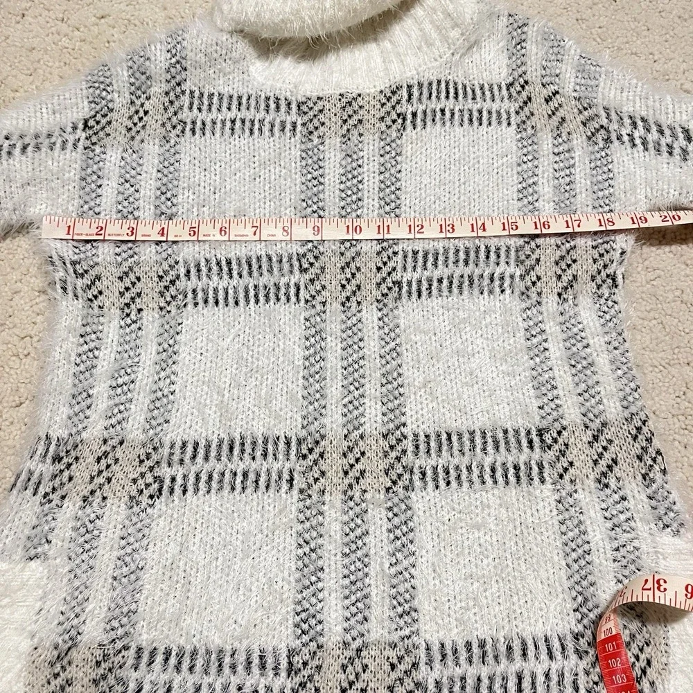 Sanctuary Women's Striped Plaid White Black‎ Soft Pullover Sweater Size XS